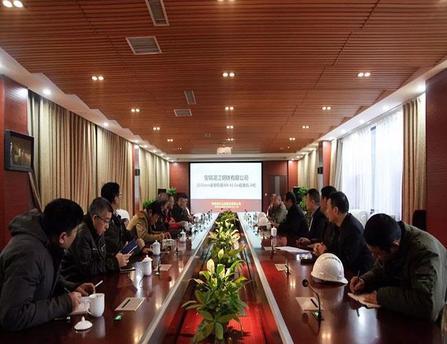 Baosteel Group przeprowadza kontrolę dźwigów projektu urządzenia przewijającego, które nasza firma zbudowała611153008.jpg Baosteel Group conducts A check on the cranes of rewinding unit project that our company has built611153008.jpg