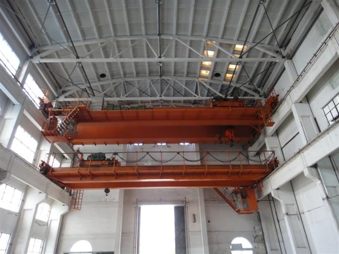 Żuraw mostowy stalowy QD 18 ton